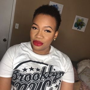 Meet your Posher, Natasha